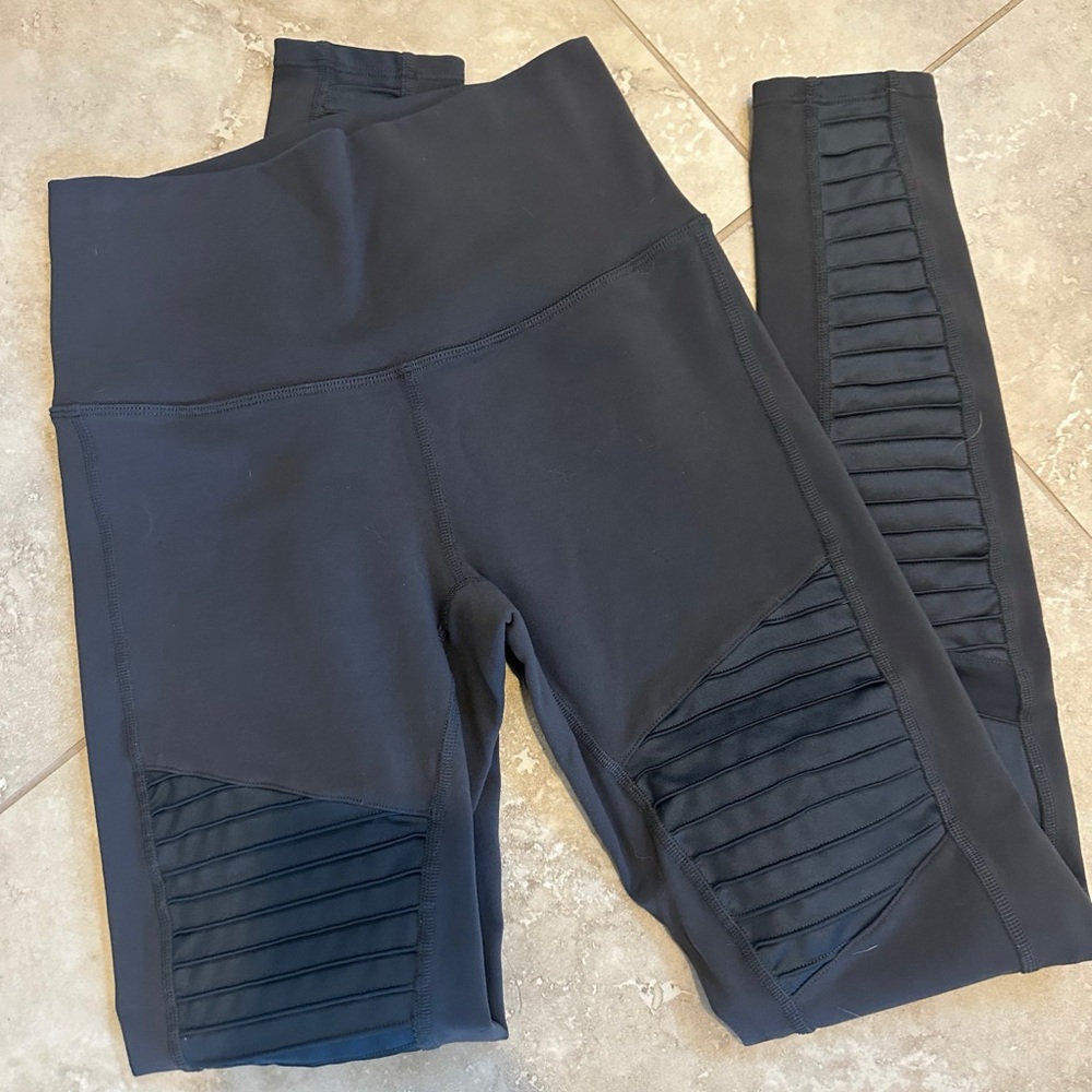 Alo Moto legging